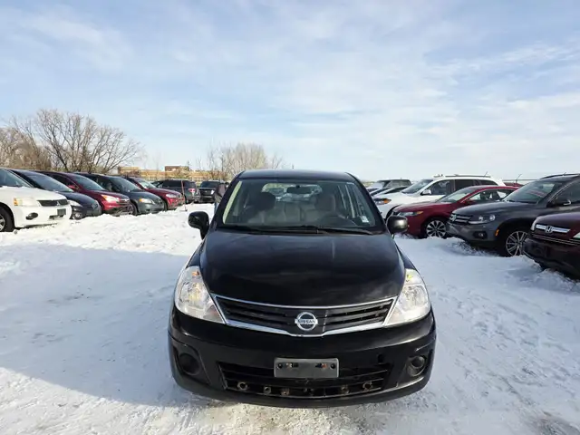 2010 Nissan Versa Manual Low Mileage Clean Carfax Cruise Control - Photo 2