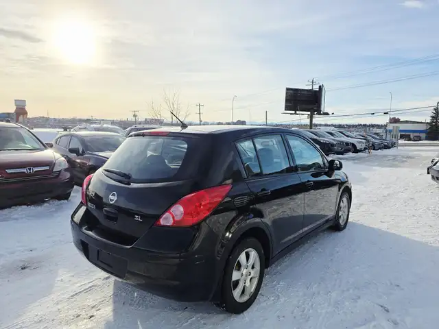 2010 Nissan Versa Manual Low Mileage Clean Carfax Cruise Control - Photo 4