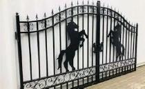 Heavy Duty 14FT Driveway Gate with Horse Artwork