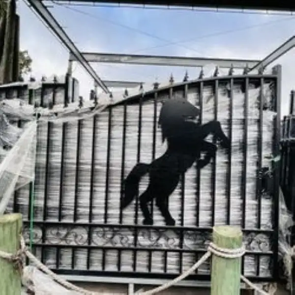 Heavy Duty 14FT Driveway Gate with Horse Artwork - Photo 4