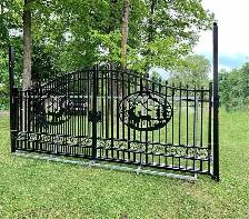 Brand New 20FT Driveway Iron Gate – Decorative Deer Design - Photo 2