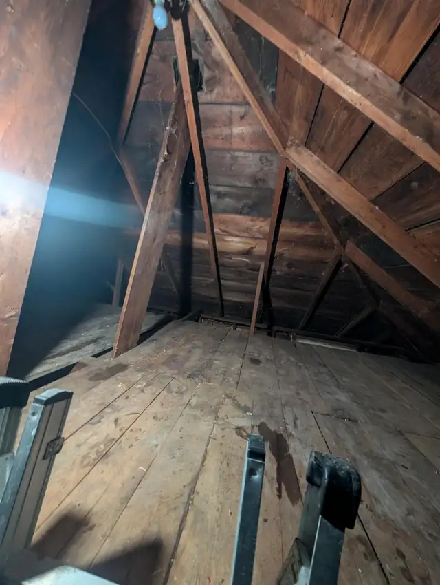 Garage For Rent - Photo 4