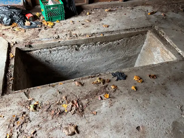 Garage For Rent - Photo 7