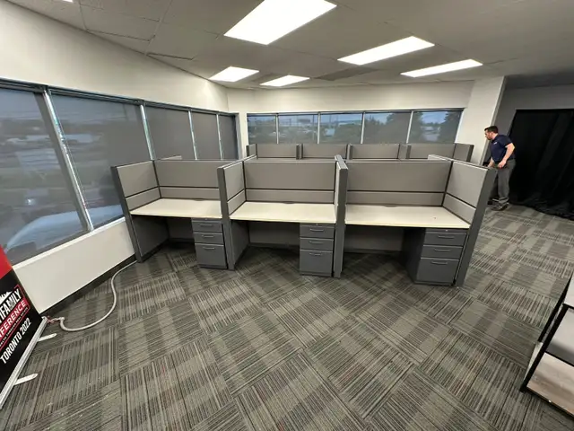 Refresh TOS System Call Center Station-Used Desk/Cubicle!! - Photo 6