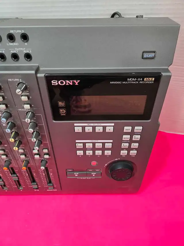 Sony MDM-X4 Mark II Recorder - Photo 2