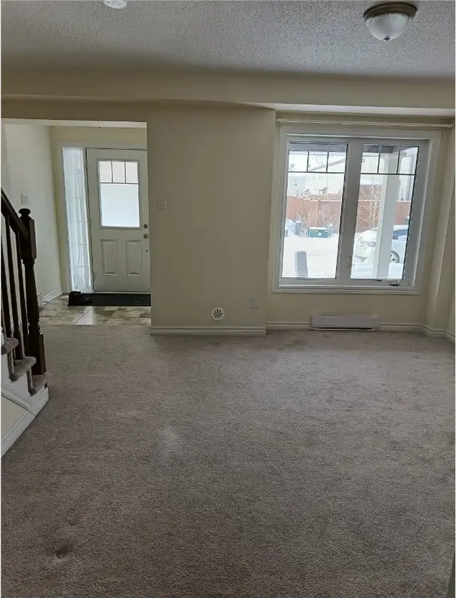 End unit townhouse available now in Kanata/Stittsville - Photo 2