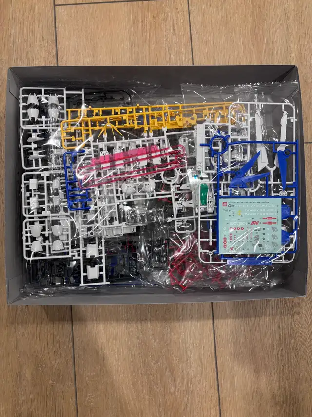 MG 1/100 Build Strike Gundam Full Package - Photo 2