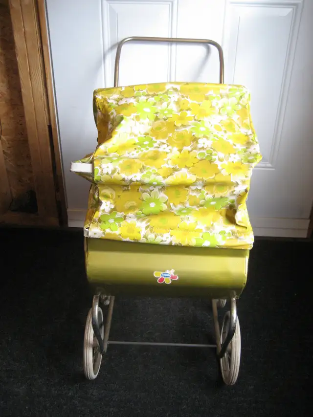 Vintage 1950's metal doll carriage - Photo 4