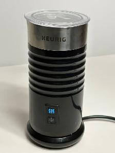 Keurig Milk Frother Hot & Cold Electric Frother - Photo 3
