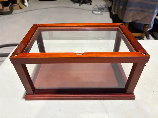 Small-Sized Acrylic Display Case (Wood Framing)