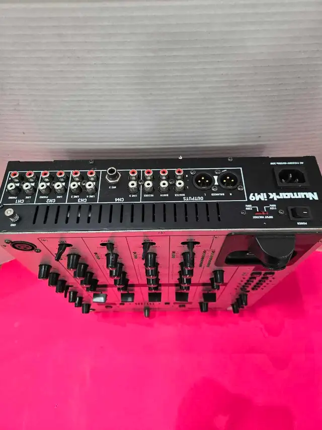 Numark Mixer iM9 - Photo 2