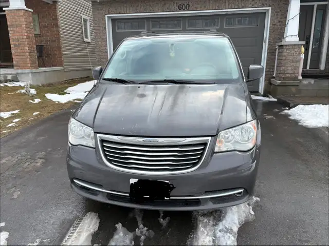 2015 chrysler town and country