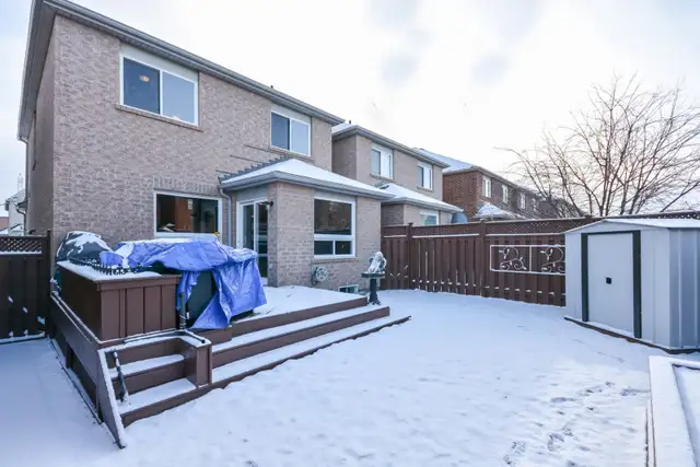 3 bedroom Semi Detached House For Rent - Won't Last ! - Photo 10