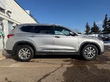 2020 Hyundai Santa Fe| All Wheel Drive | Clean Carfax - Photo 4