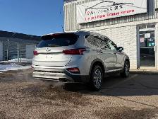 2020 Hyundai Santa Fe| All Wheel Drive | Clean Carfax - Photo 6