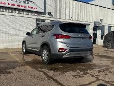 2020 Hyundai Santa Fe| All Wheel Drive | Clean Carfax - Photo 8