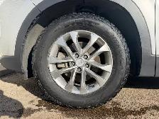 2020 Hyundai Santa Fe| All Wheel Drive | Clean Carfax - Photo 22