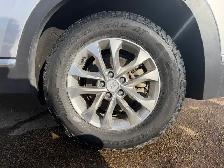 2020 Hyundai Santa Fe| All Wheel Drive | Clean Carfax - Photo 23