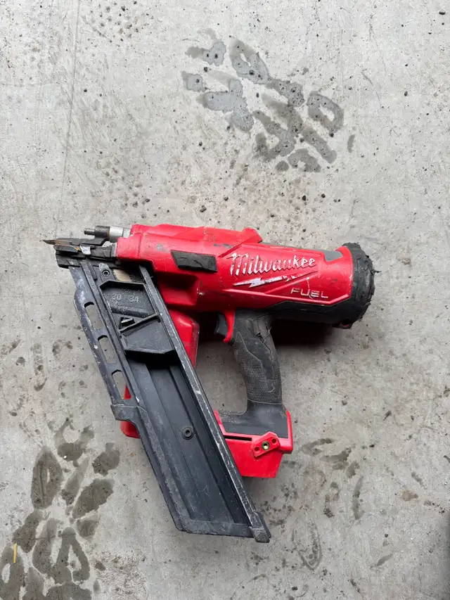 assorted tools - Photo 3