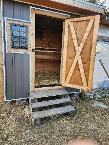 Chicken Coop - Photo 3