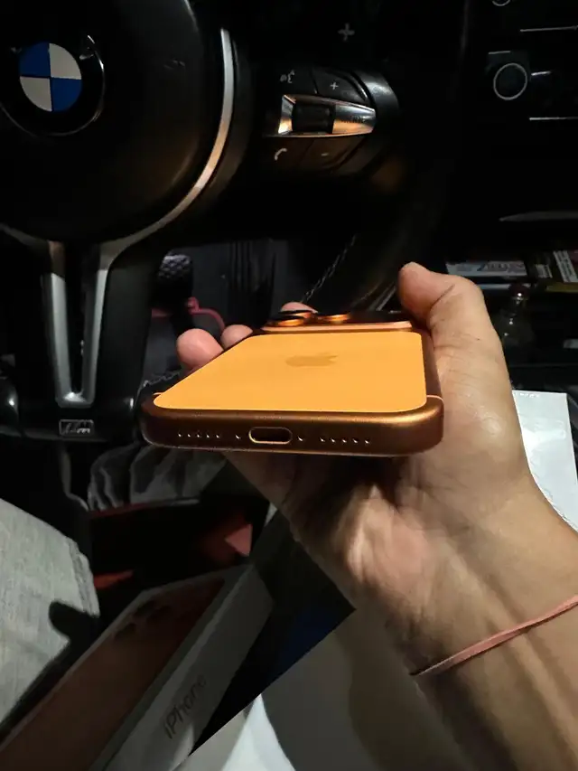 iPhone 17 Pro 128gb   Full Accessories Kit   Fast Delivery! - Photo 5