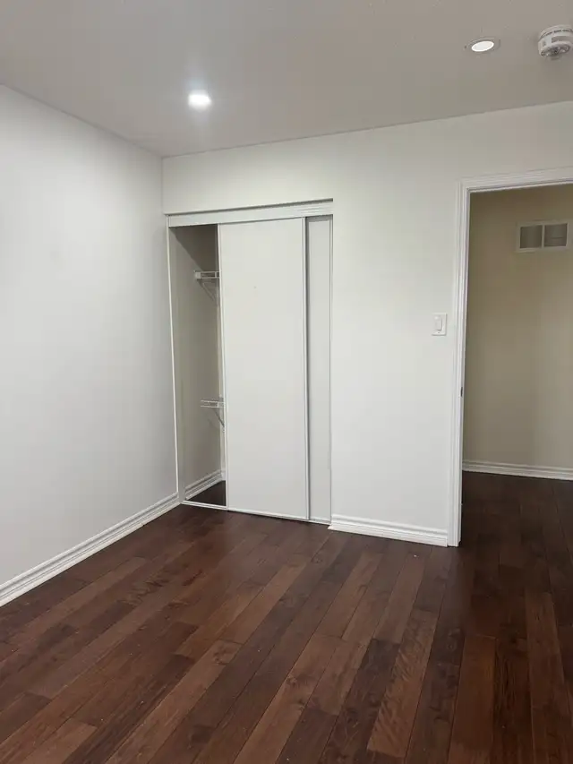 Room for rent - Photo 4