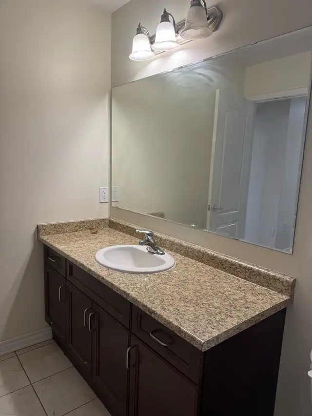 Room for rent - Photo 9