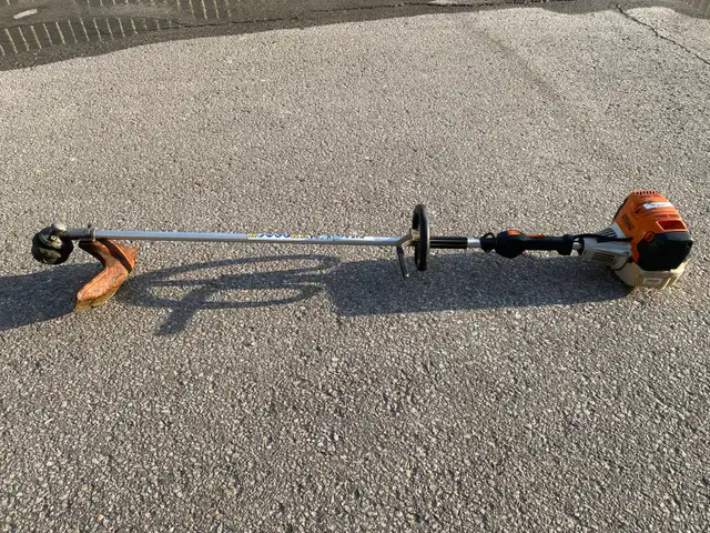 lawn care equipment - Photo 2