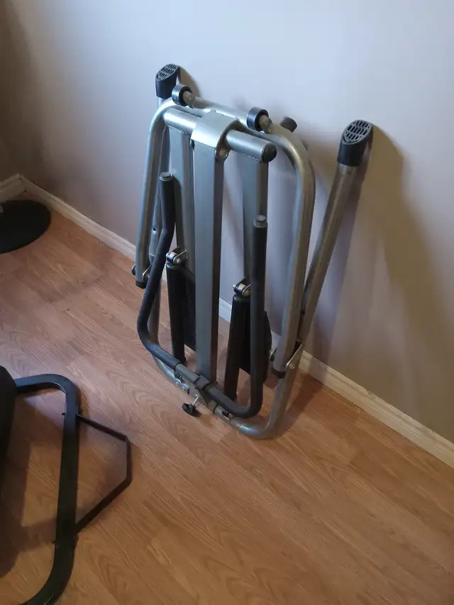 TREADMILL - Photo 4