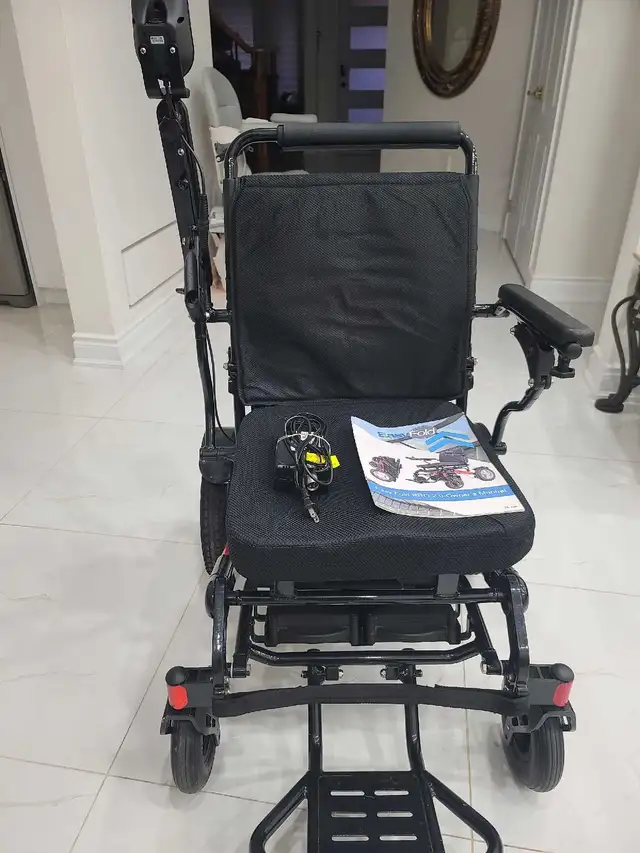 Airplane approved folding ♿️