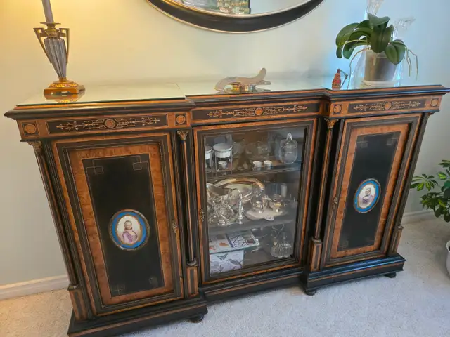 Sideboard
