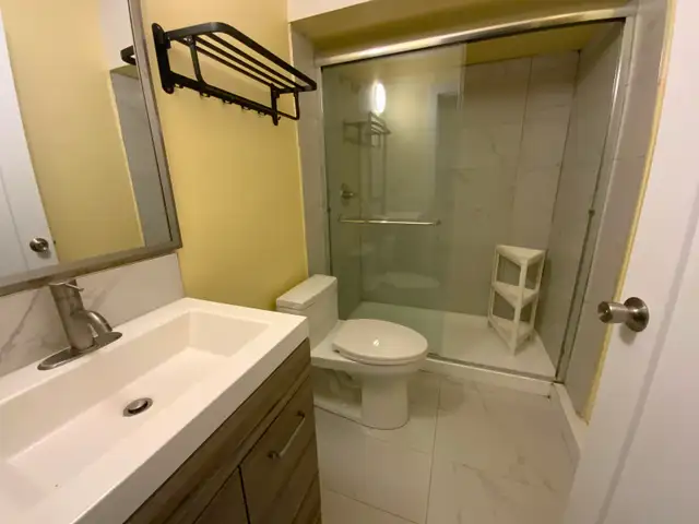 2-Bed Ground Floor Suite for Rent at Steveston Area! - Photo 7