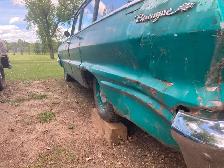 1963 Chevy station wagon - Photo 6