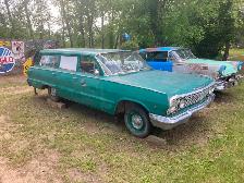 1963 Chevy station wagon - Photo 9