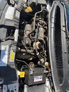 Wheelchair accessible van - Photo 8