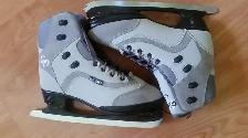 Like new CCM 50 SP soft boot skates size 9