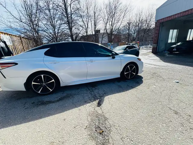 Toyota Camry xse - Photo 3
