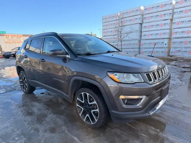 2018 Jeep Compass Limited 4x4 : No Reported Accidents, Low Milea - Photo 3