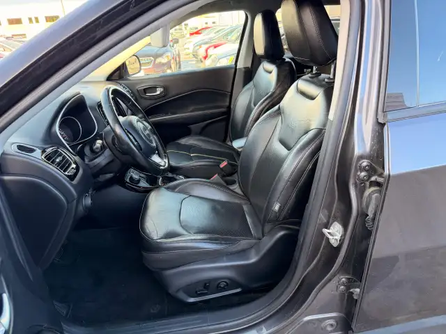 2018 Jeep Compass Limited 4x4 : No Reported Accidents, Low Milea - Photo 10