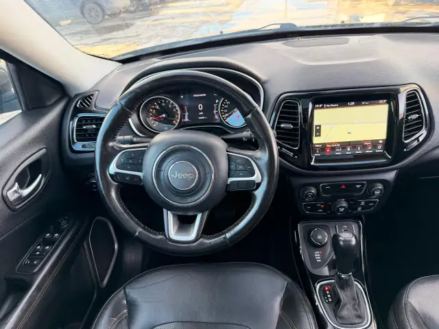 2018 Jeep Compass Limited 4x4 : No Reported Accidents, Low Milea - Photo 12