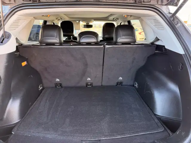 2018 Jeep Compass Limited 4x4 : No Reported Accidents, Low Milea - Photo 16