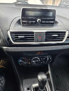 2015 Mazda MAZDA3 I Sport - Photo 8