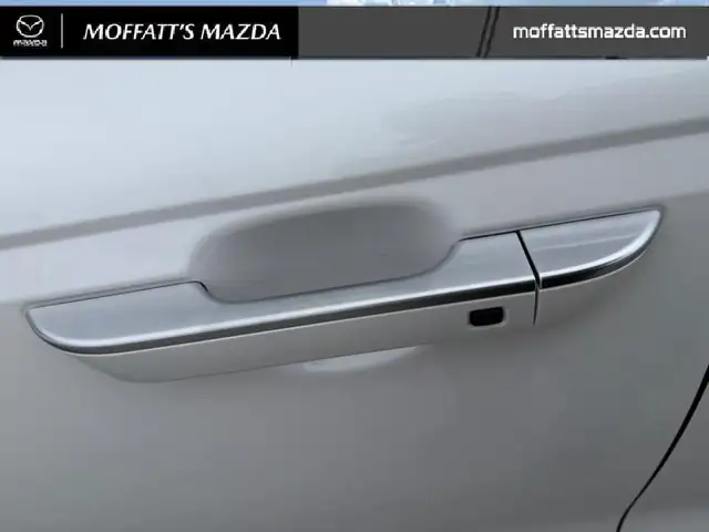 2022 Kia Carnival SX LOW MILEAGE - CLEAN CARFAX - Photo 13