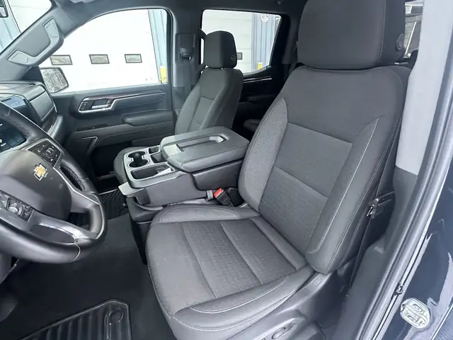 2025 Chevrolet Silverado 1500 - Photo 15