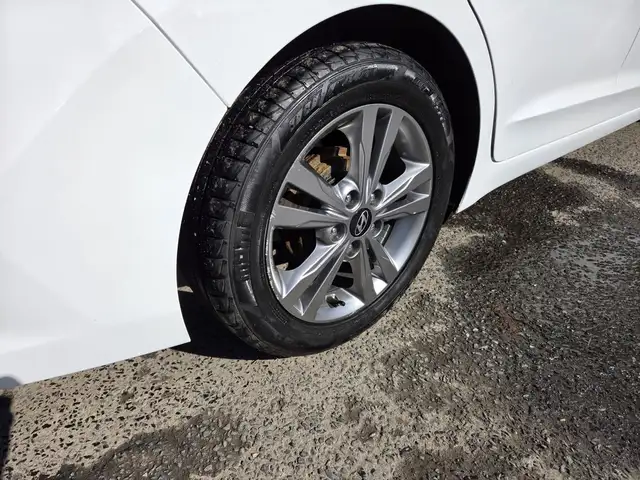 Hyundai Elantra GL 2017 GL MAGS AUTO - Photo 8