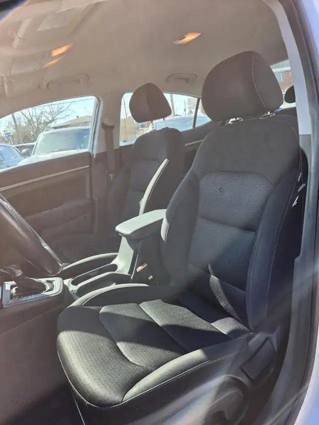 Hyundai Elantra GL 2017 GL MAGS AUTO - Photo 16