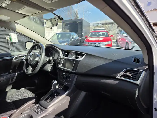 Nissan Sentra SV 2019 SV MAGS BAS KILO AUTO - Photo 10