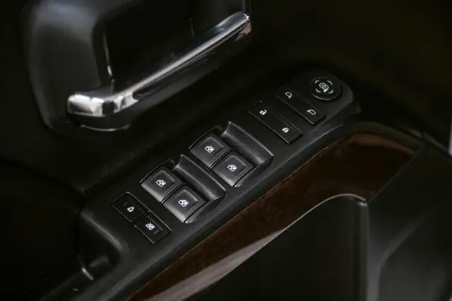 2019 GMC Sierra 3500HD 4WD Crew Cab Long Box SLE for sale - Photo 13