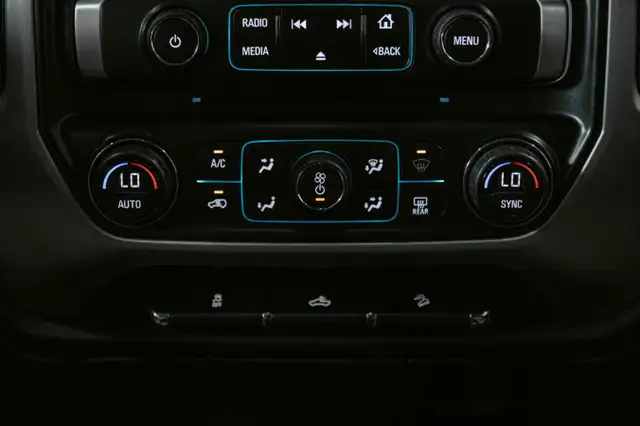 2019 GMC Sierra 3500HD 4WD Crew Cab Long Box SLE for sale - Photo 21