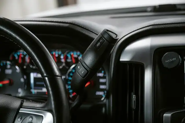 2019 GMC Sierra 3500HD 4WD Crew Cab Long Box SLE for sale - Photo 23
